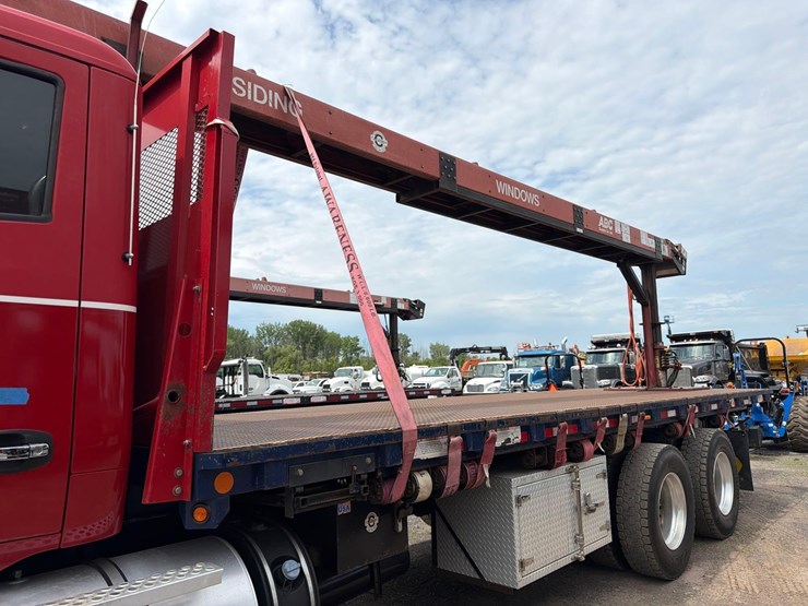 2016-kenworth-t880-image-19