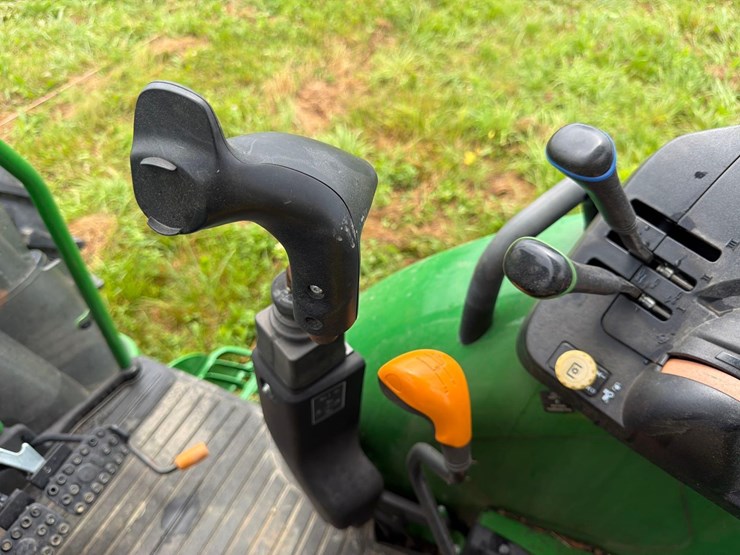 john-deere-5090e-image-12