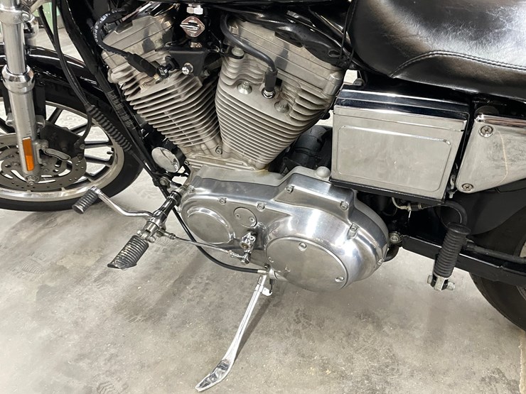 #300-•-2000-harley-davidson-883-sportster-(has-wi-title)-image-18