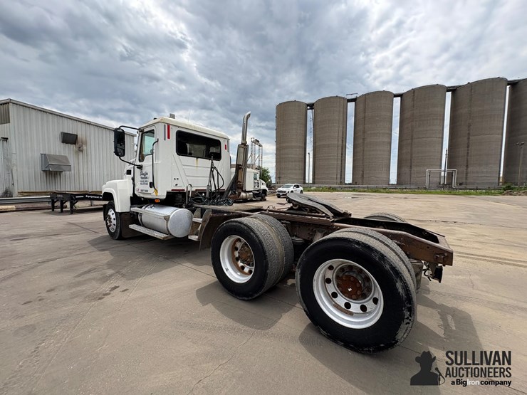 2007-mack-chn613-image-7