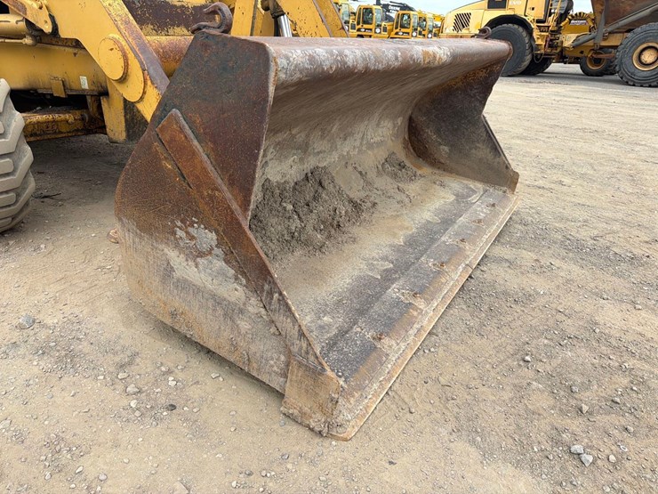 caterpillar-416b-image-14