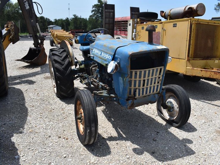 ford-3000-image-2