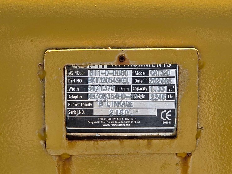 caterpillar-320-image-6