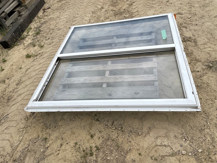 #3402-•-sliding-window-image-4