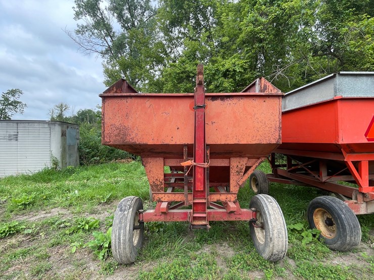#8315-•-knowles-g900-feed-wagon-gravity-box-image-3