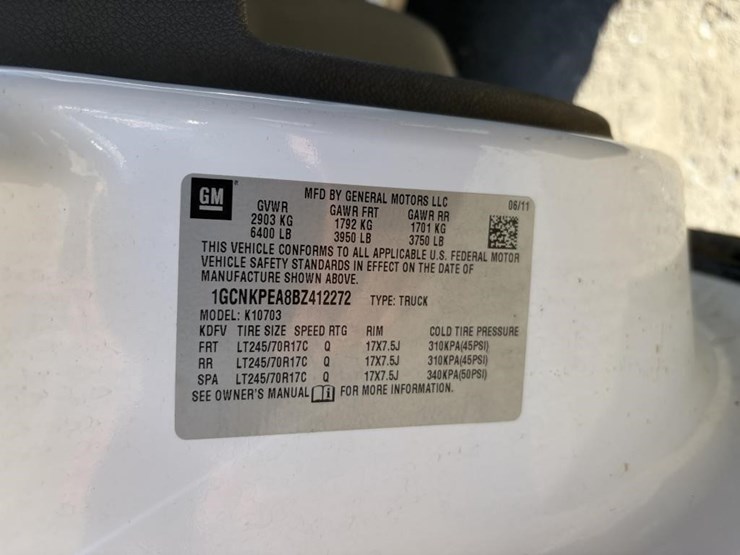 2011-chevrolet-silverado-1500-image-18