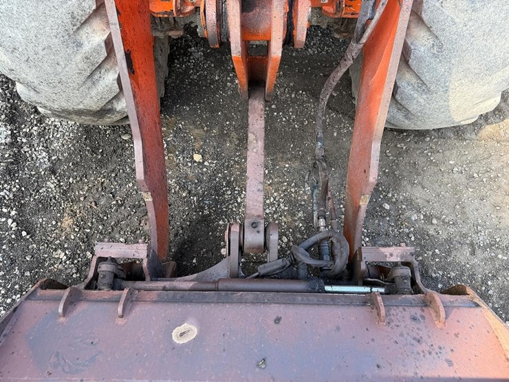 2019-hitachi-zw80-5b-image-10