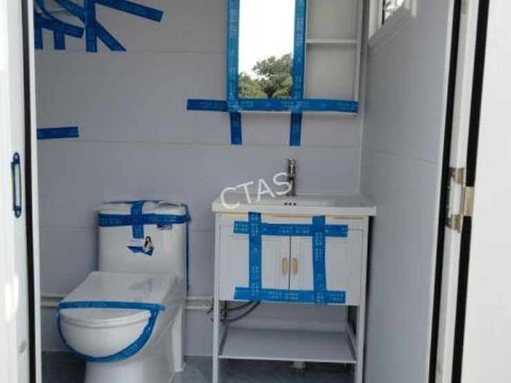 #87-•-mobile-toilet-w/shower---rm87-96-image-4