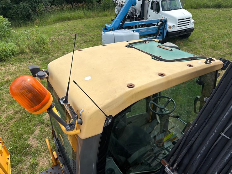 volvo-ew180c-image-27
