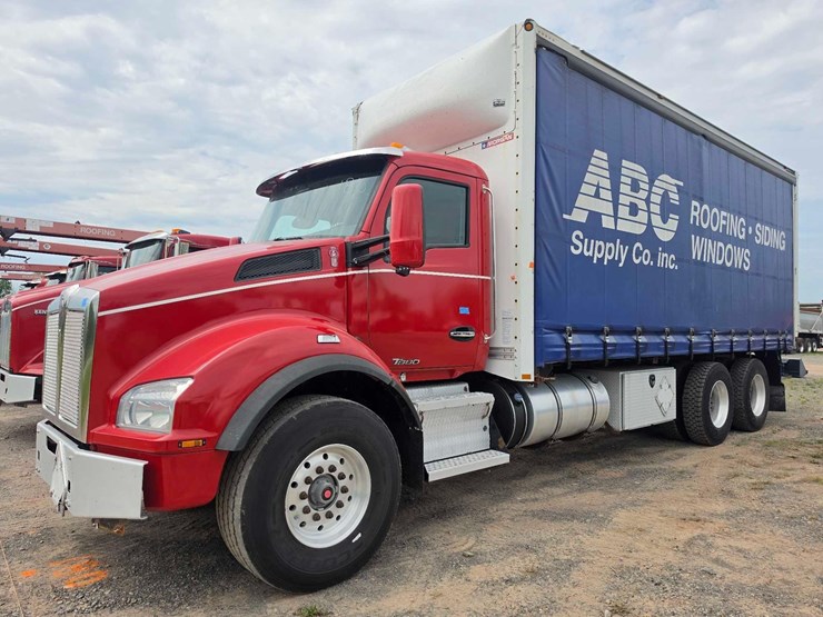 2015-kenworth-t880-image-2