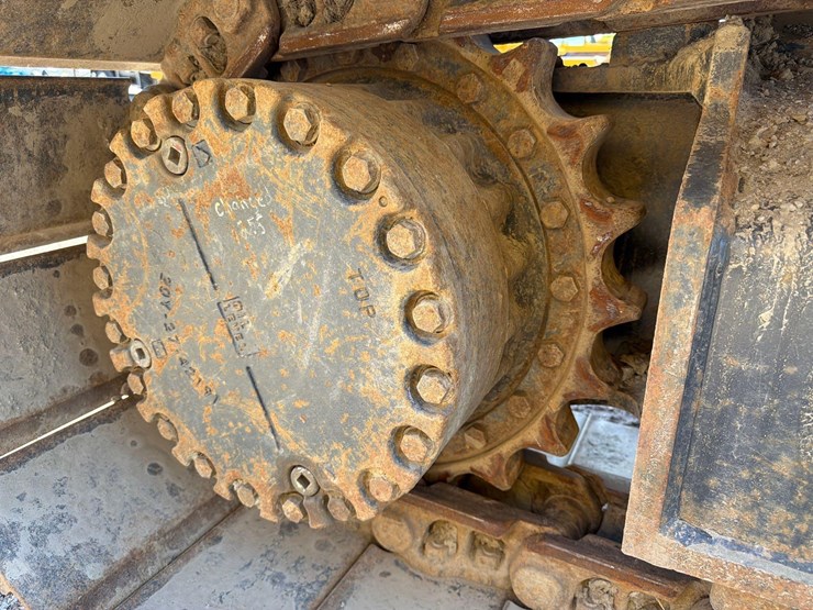 komatsu-pc238us-lc-11-image-16