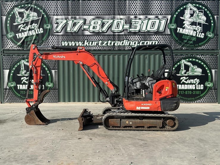 2021-kubota-kx040-4-image-1