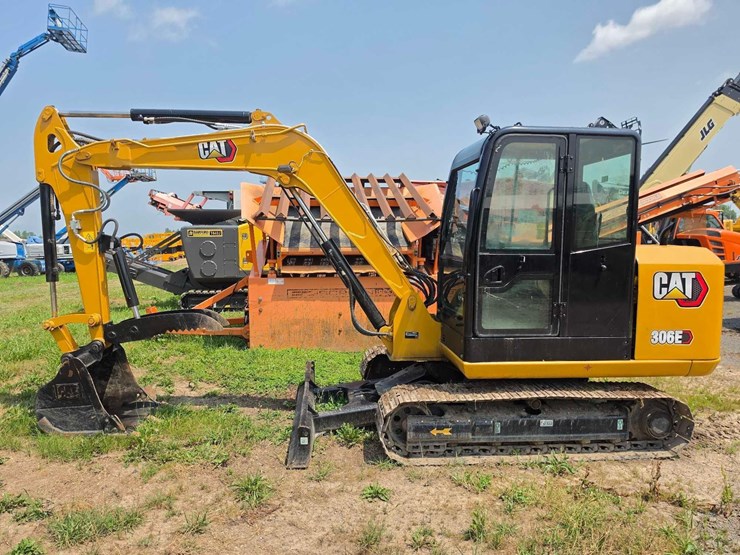 caterpillar-306e-image-1