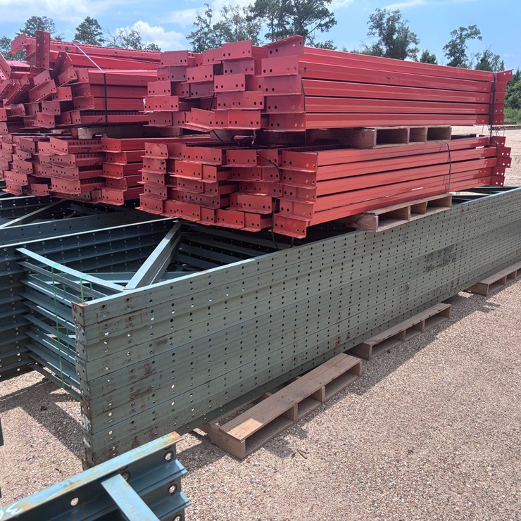 #40080 • (1) STACK BOLT-ON UPRIGHT 16FT X 46IN BOLT-ON BEAMS 8FT X 3 1/2IN PALLET RACKING