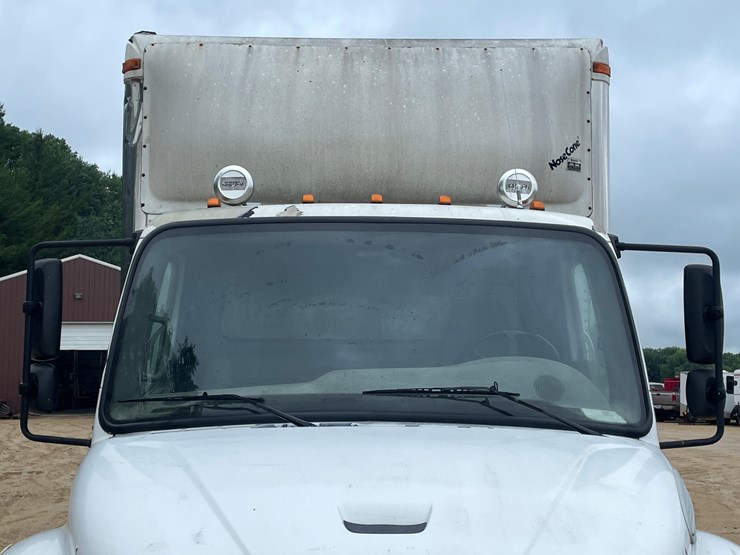 #100-•-2005-freightliner-corp-business-class-m2-straight-truck-(has-wi-title)-image-21