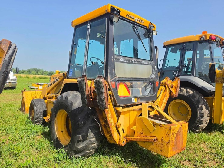 deere-410d-image-6