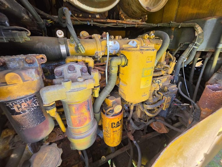 caterpillar-938m-image-9