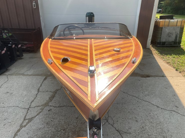 #103-•-1954-14'-vintage-speed-liner-wooden-speedboat-(no-title-or-registration-card)-(bill-of-sale-only)-image-2
