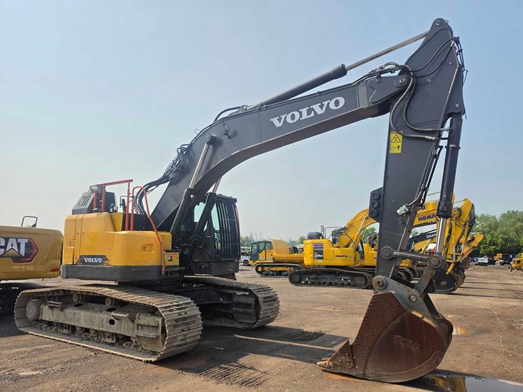 2022-volvo-ecr355el-image-4