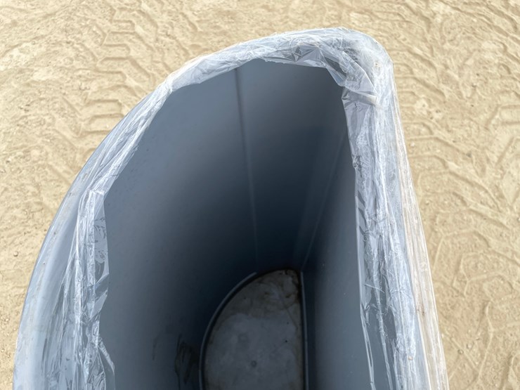 #3408-•-(2)-flush-wall-rubbermaid-recycling-bins-image-6