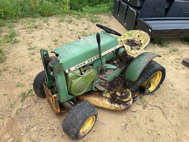 john-deere-110-image-2