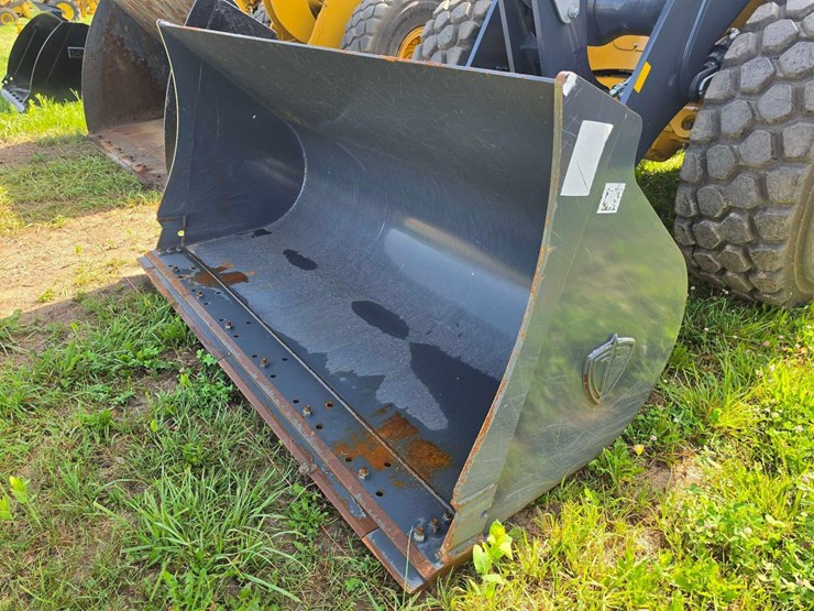 2026-deere-544p-image-13