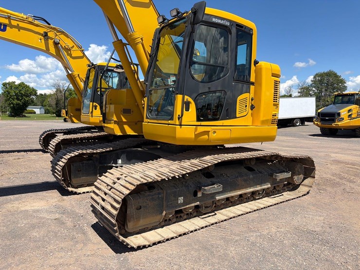 komatsu-pc238us-lc-11-image-2