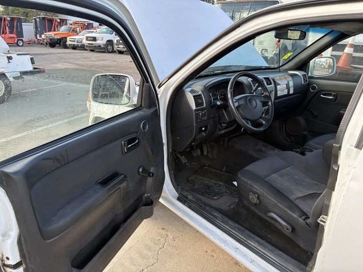 2009-chevrolet-colorado-image-13