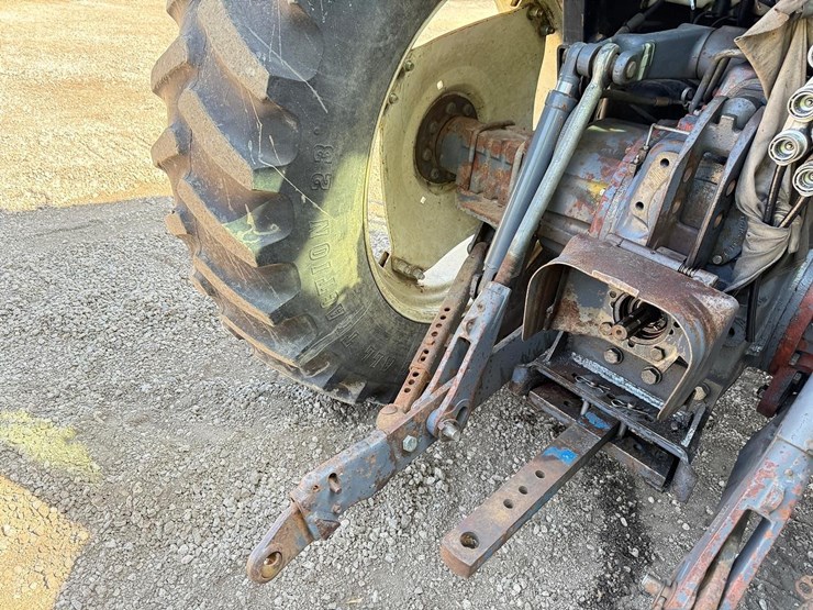 ford-7740-image-15