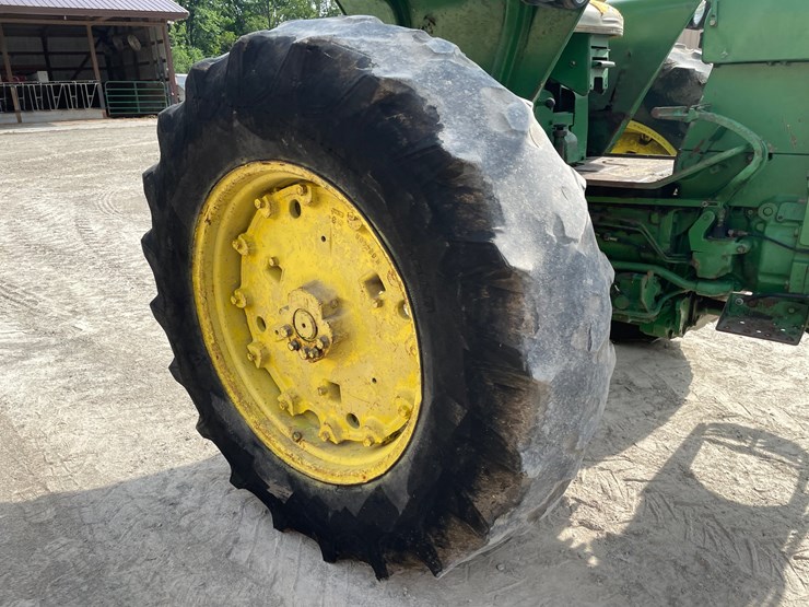 john-deere-4020-image-15