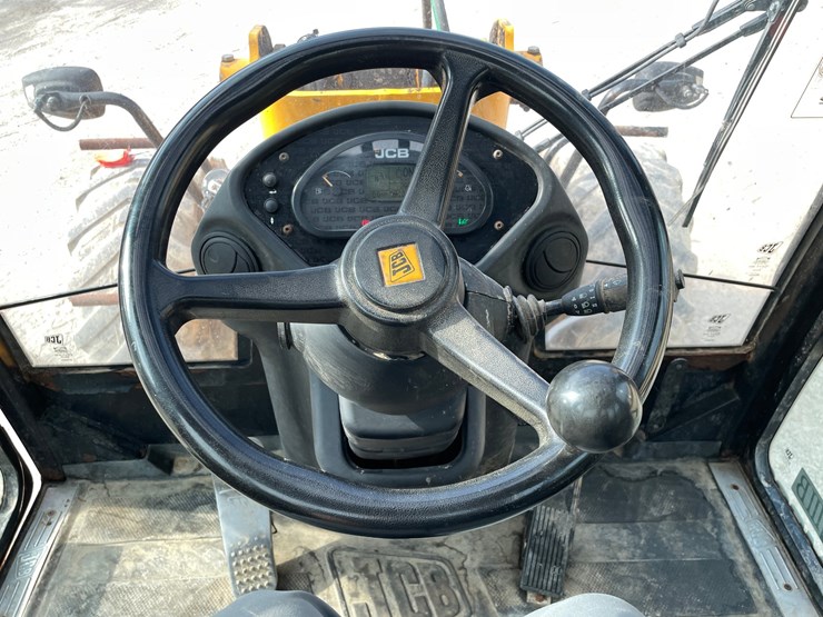 jcb-tm320-image-39