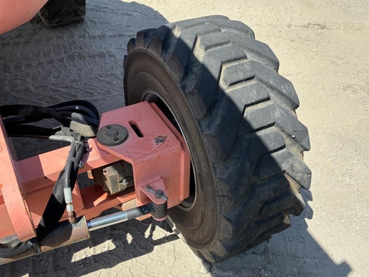 2005-jlg-600aj-image-19