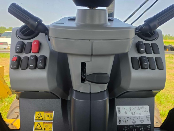caterpillar-420-xe-image-24