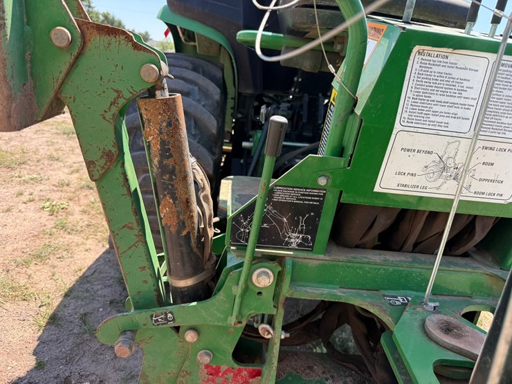 john-deere-3032e-image-46