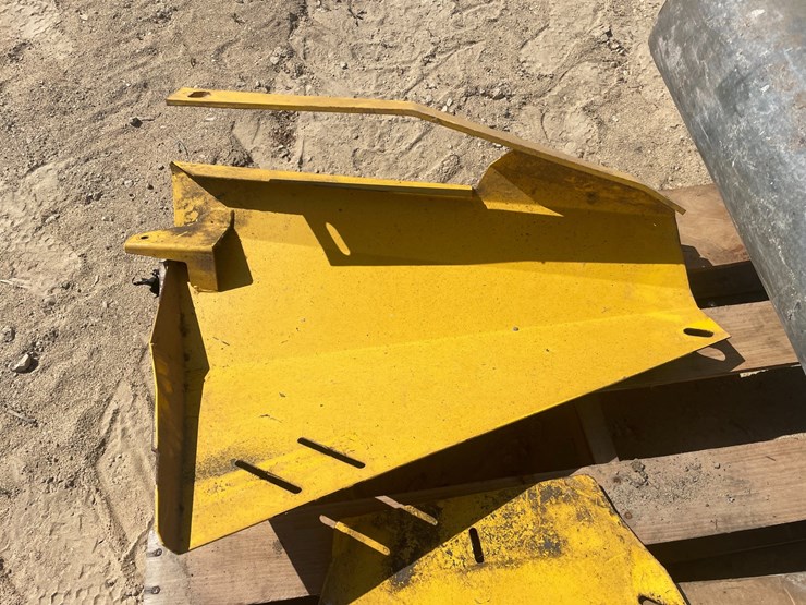 new-holland-30-image-21