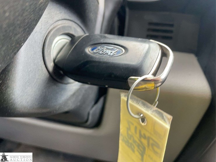 2021-ford-f250-image-15