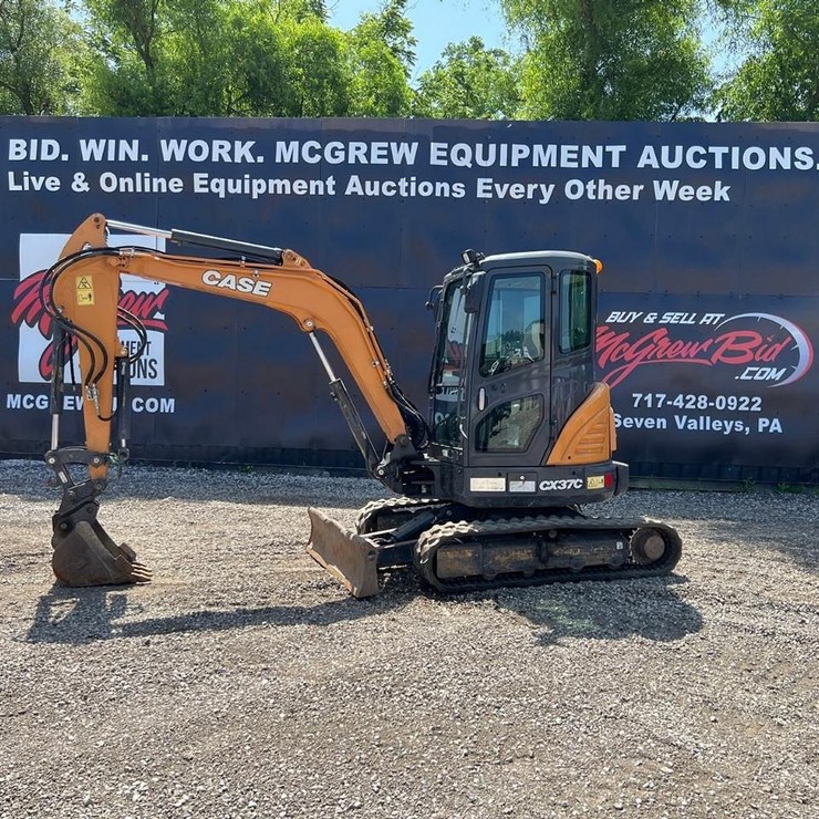 2020 CASE CX37C