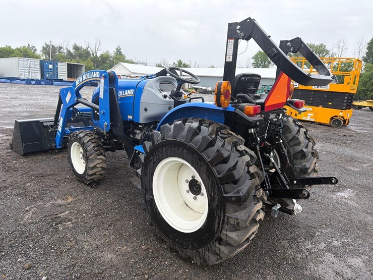 new-holland-workmaster-35-image-6
