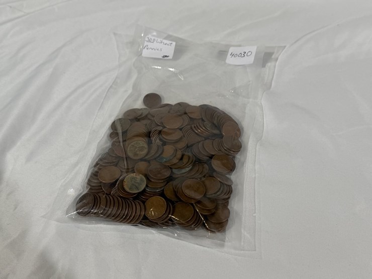 #40030-•-(300)-wheat-pennies-image-1
