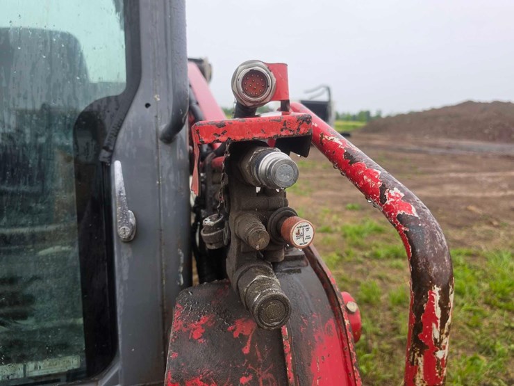 2008-takeuchi-tl8-image-19
