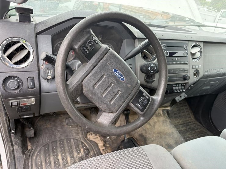 2012-ford-f450-xlt-image-16