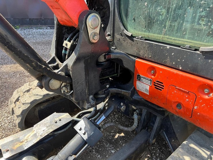 2020-kubota-kx040-4-image-13