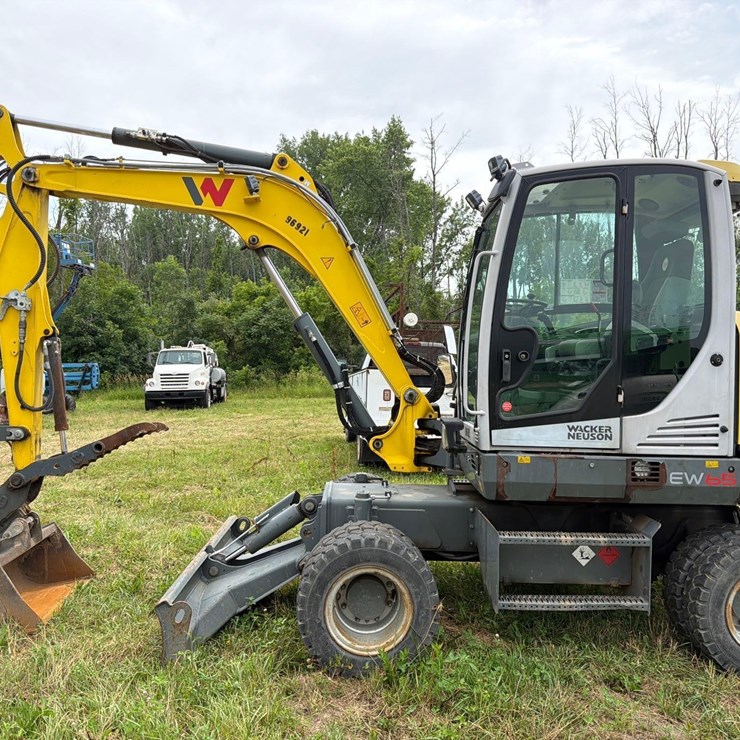 2017 WACKER NEUSON EW65