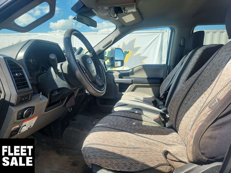 2021-ford-f550-image-24