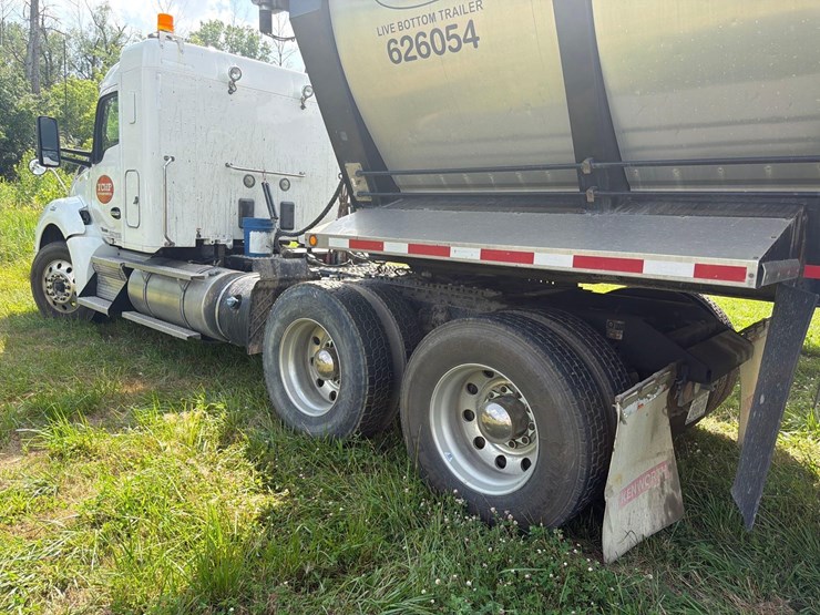 2021-kenworth-t880-image-5