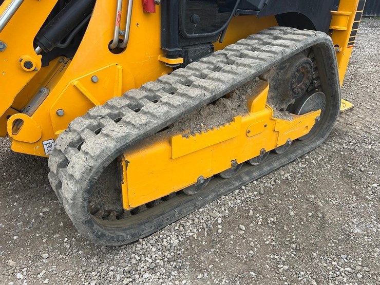 2022-jcb-1cxt-image-13