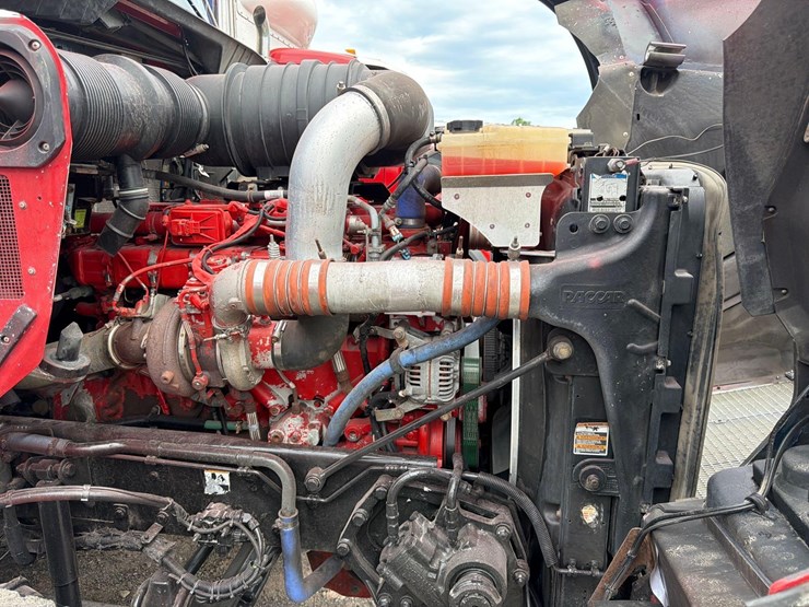 2013-kenworth-t880-image-11