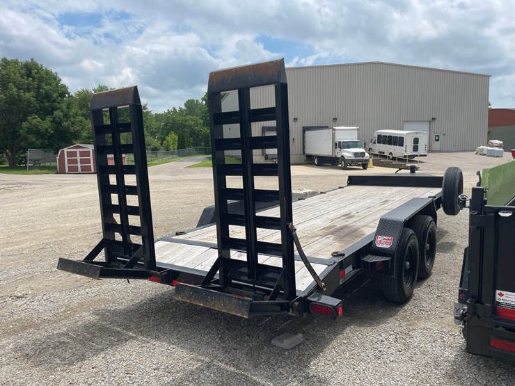 #4867-•-2024-loadtrail-tandem-axle-equipment-trailer-(has-wi-title)-image-4