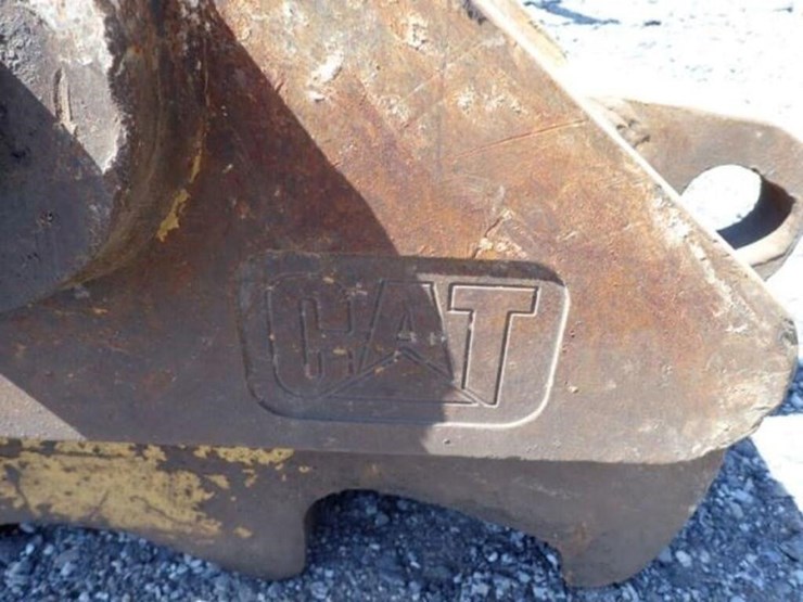 caterpillar-hydraulic-quick-coupler-image-10