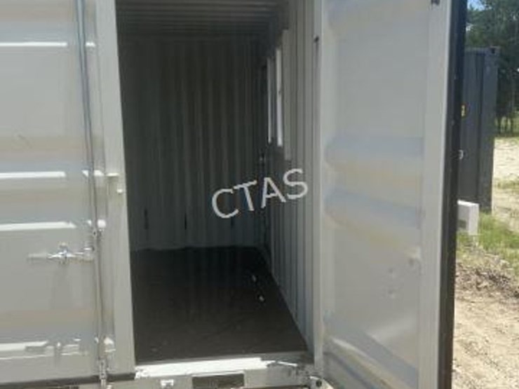#39-•-10'-conex-shipping-container---one-trip-image-9